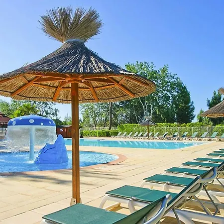 Appartement Holiday Resort Le Grau-Du-Roi - Cam011002-Cya