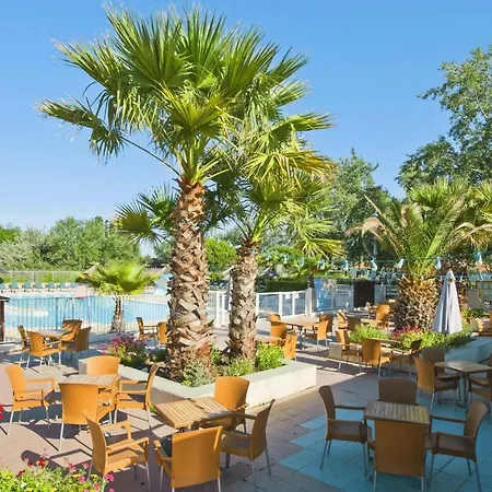 Holiday Resort Le Grau-Du-Roi - Cam011002-Cya Appartement *